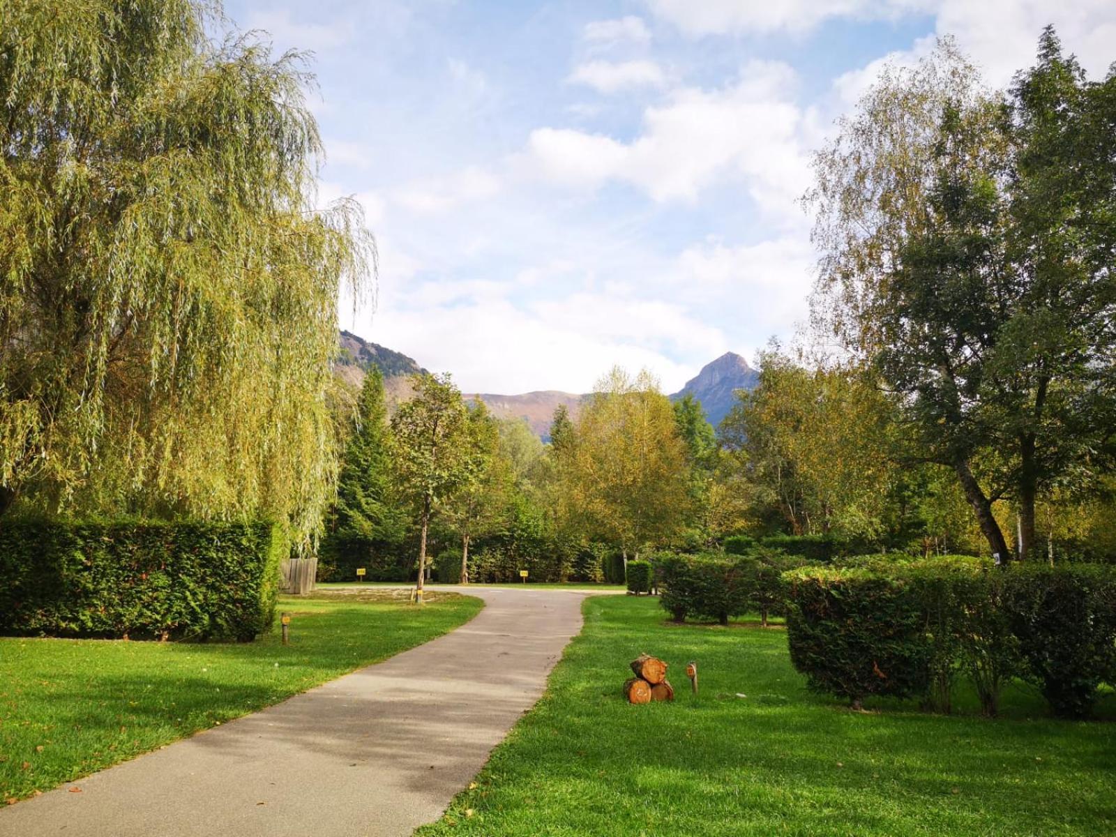 Hotel Camping Le Colporteur Le Bourg-dʼOisans Exterior foto