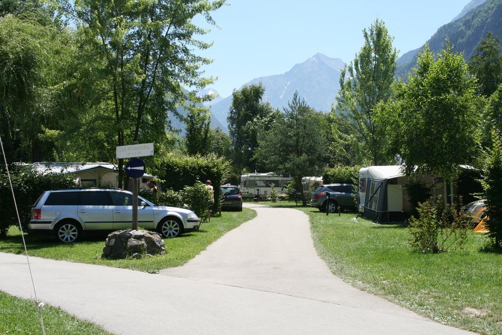 Hotel Camping Le Colporteur Le Bourg-dʼOisans Exterior foto